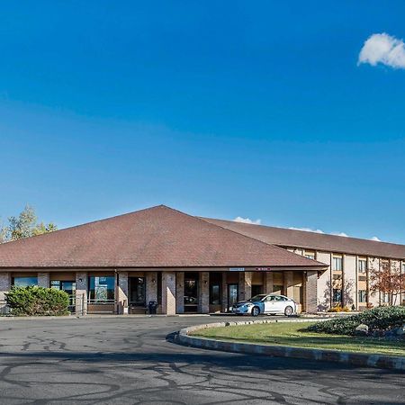 Quality Inn Central Wisconsin Airport Mosinee Экстерьер фото