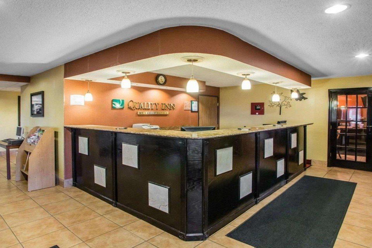 Quality Inn Central Wisconsin Airport Mosinee Экстерьер фото