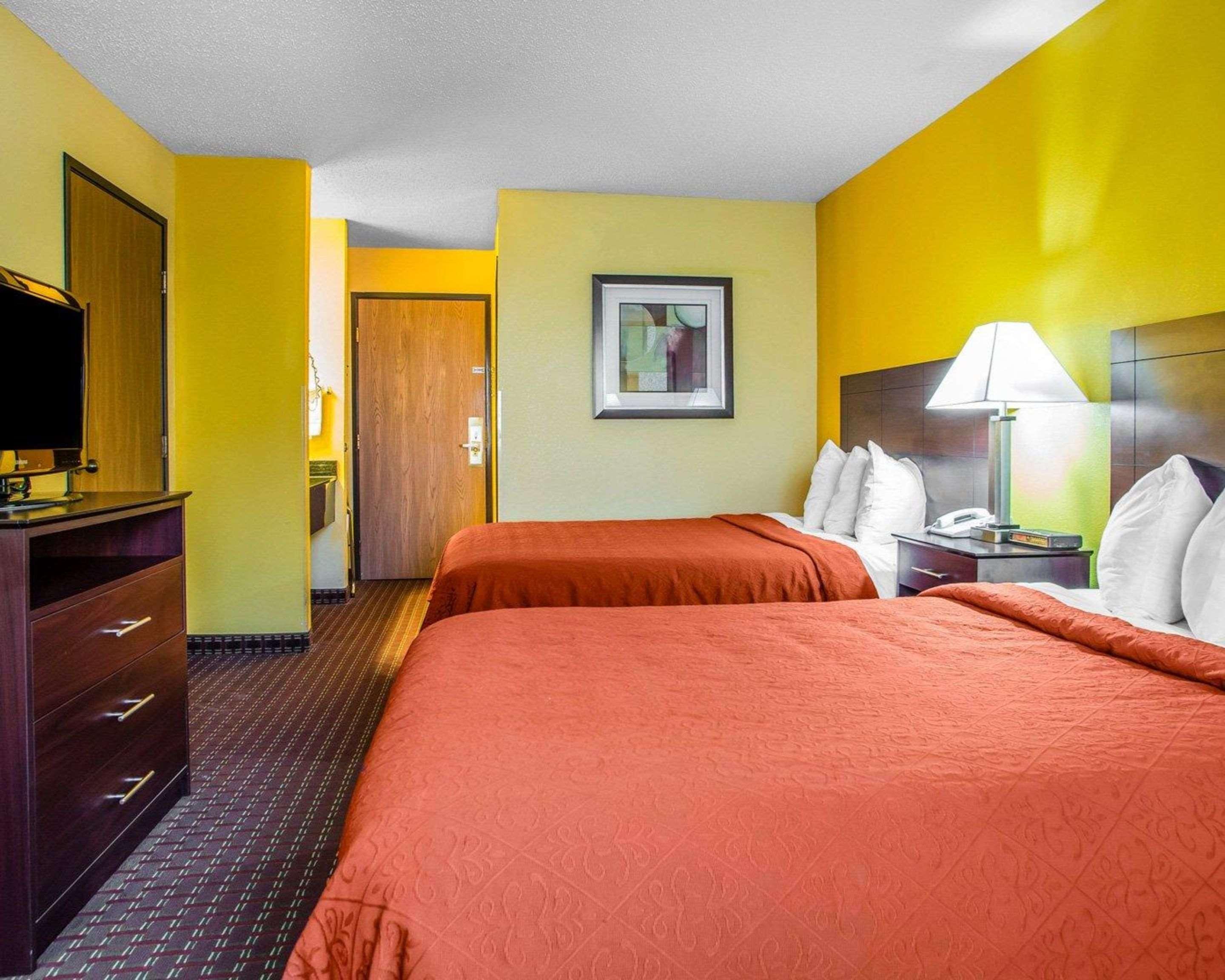 Quality Inn Central Wisconsin Airport Mosinee Экстерьер фото
