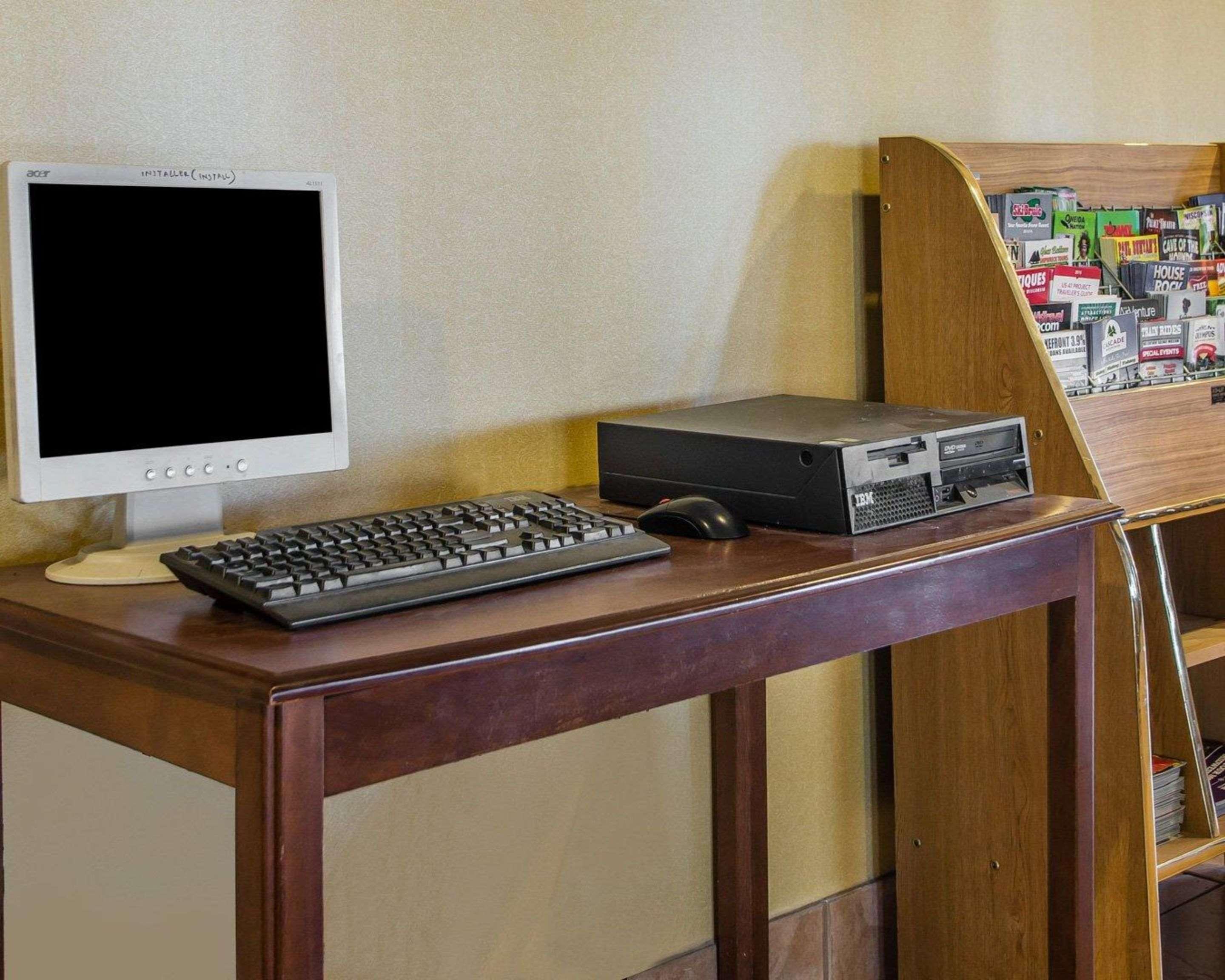 Quality Inn Central Wisconsin Airport Mosinee Экстерьер фото