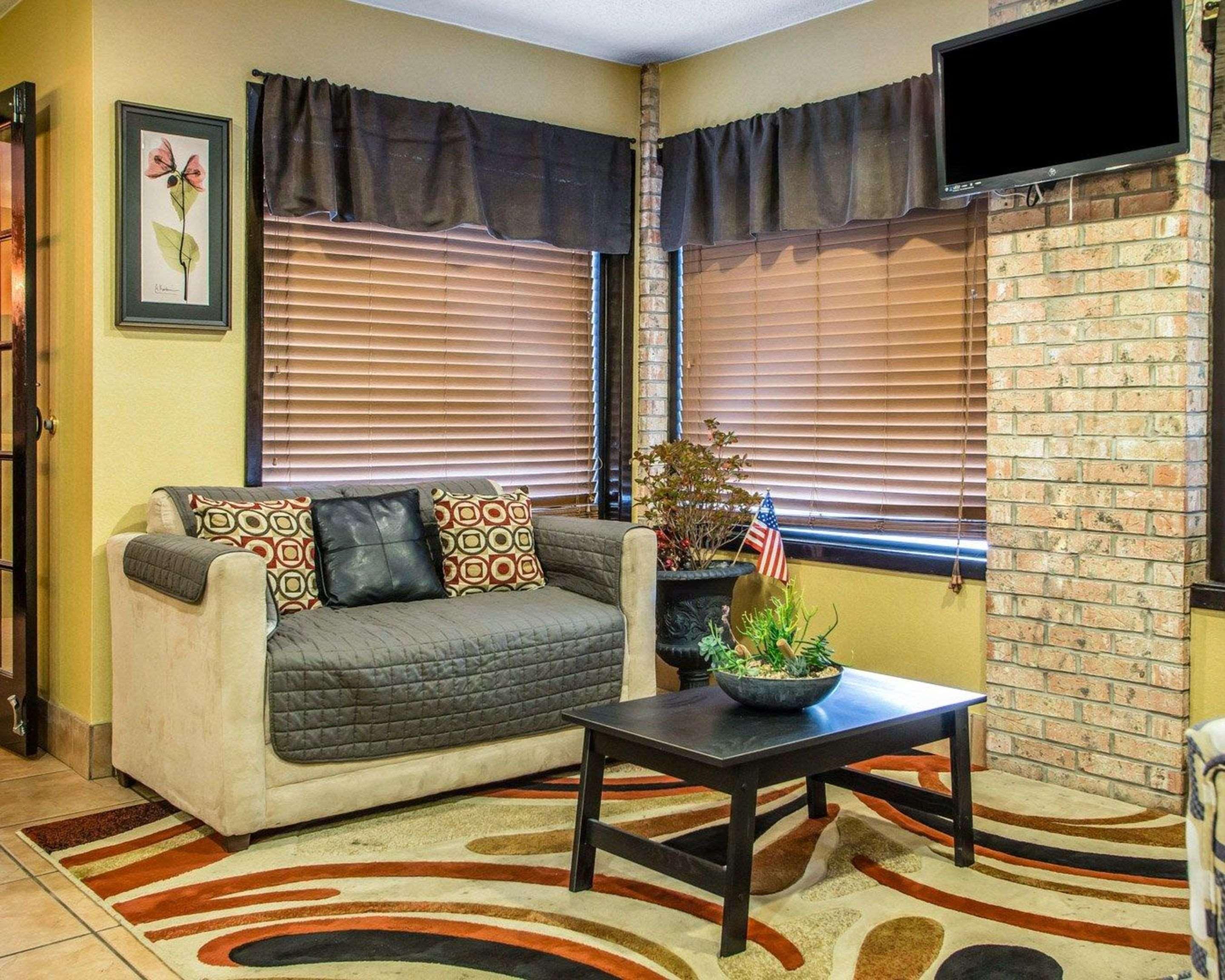 Quality Inn Central Wisconsin Airport Mosinee Экстерьер фото