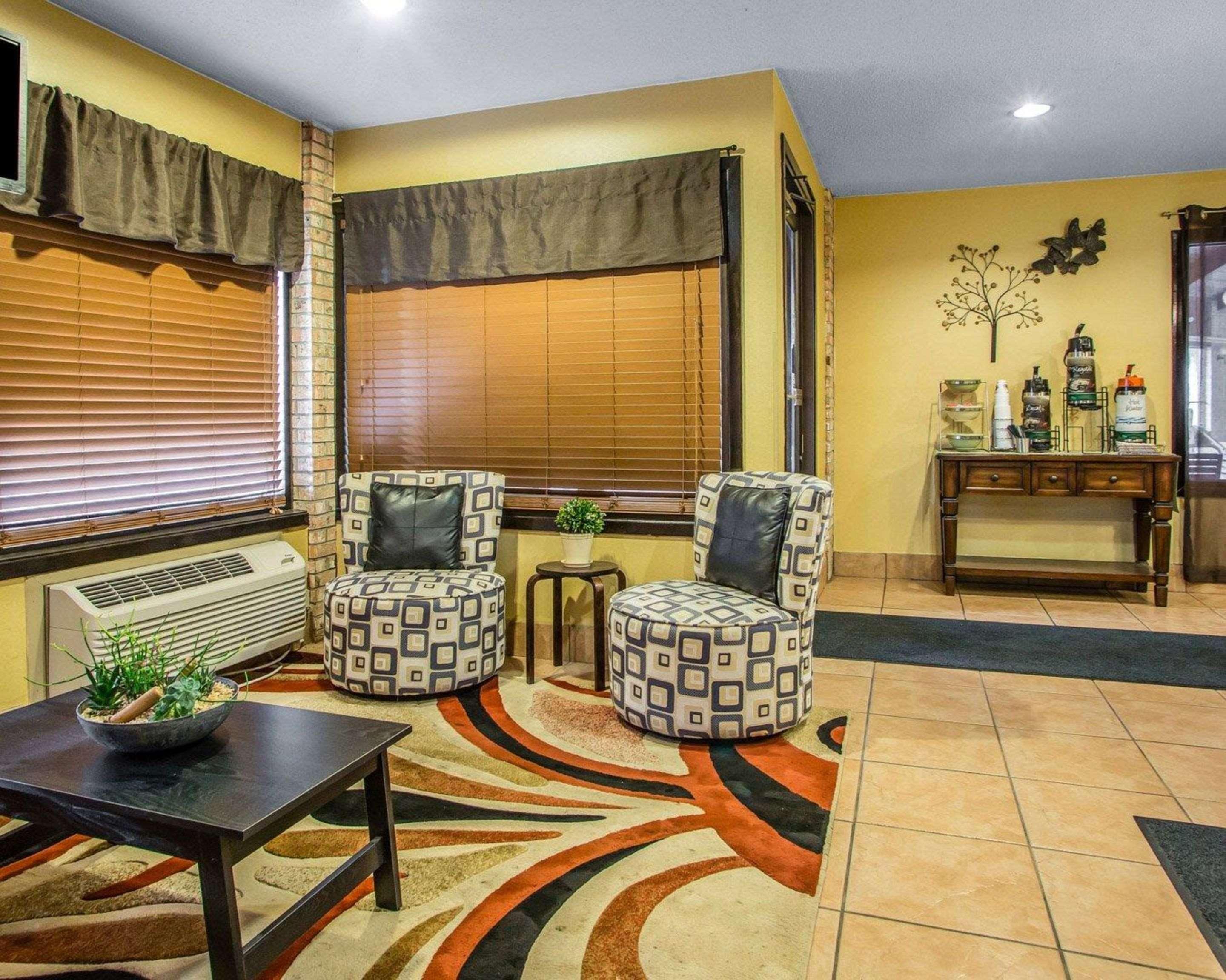 Quality Inn Central Wisconsin Airport Mosinee Экстерьер фото