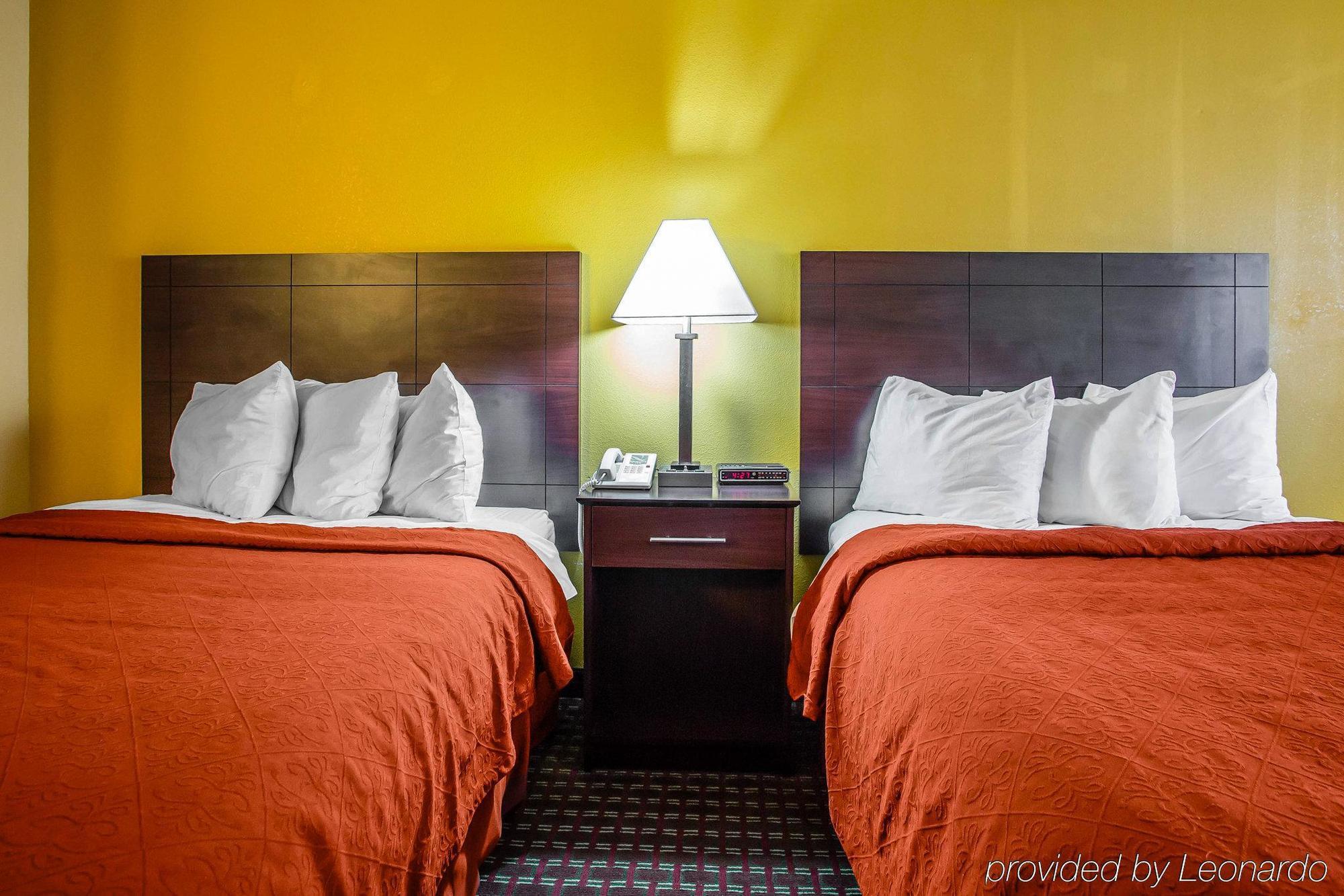 Quality Inn Central Wisconsin Airport Mosinee Экстерьер фото