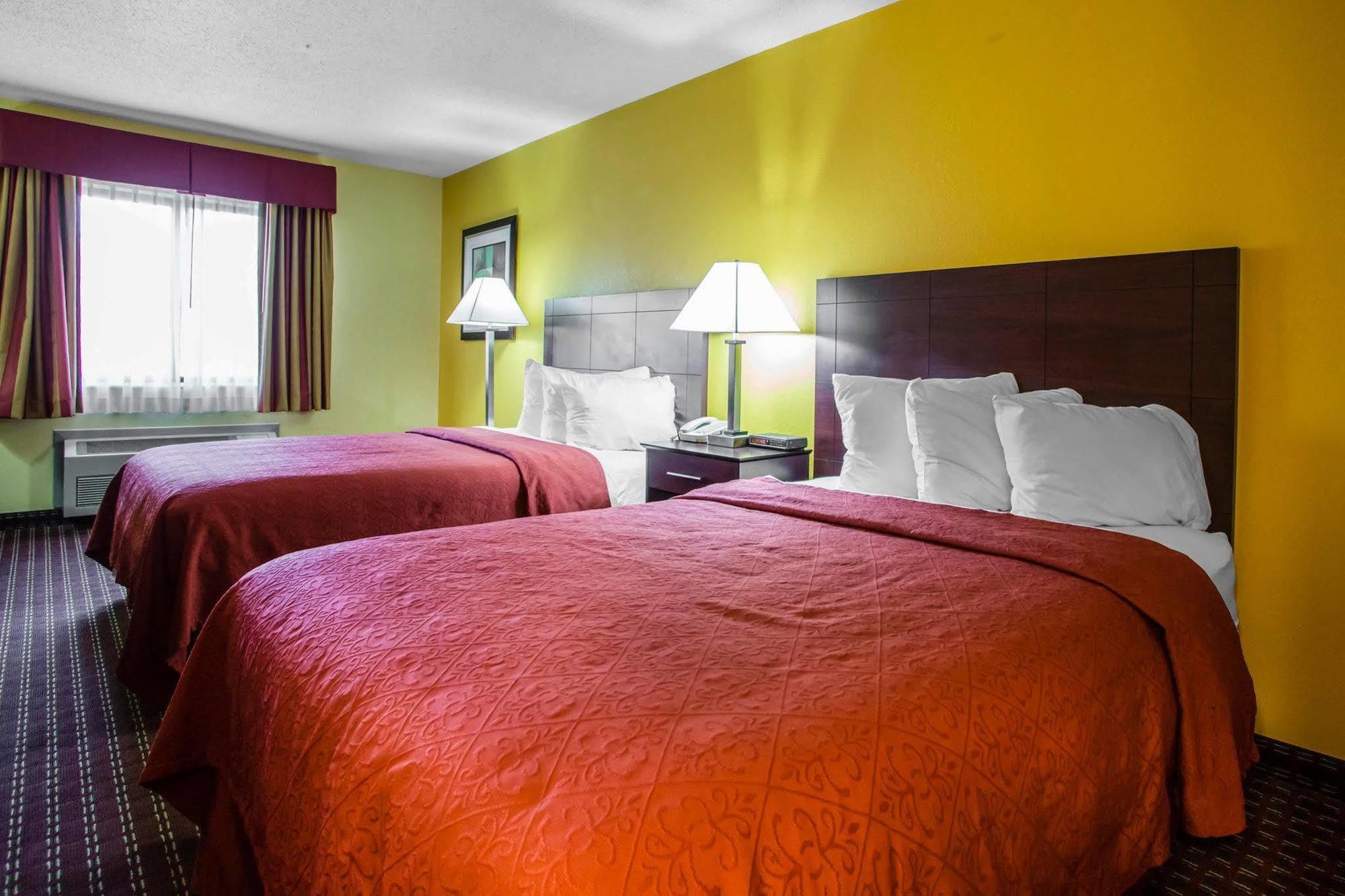 Quality Inn Central Wisconsin Airport Mosinee Экстерьер фото