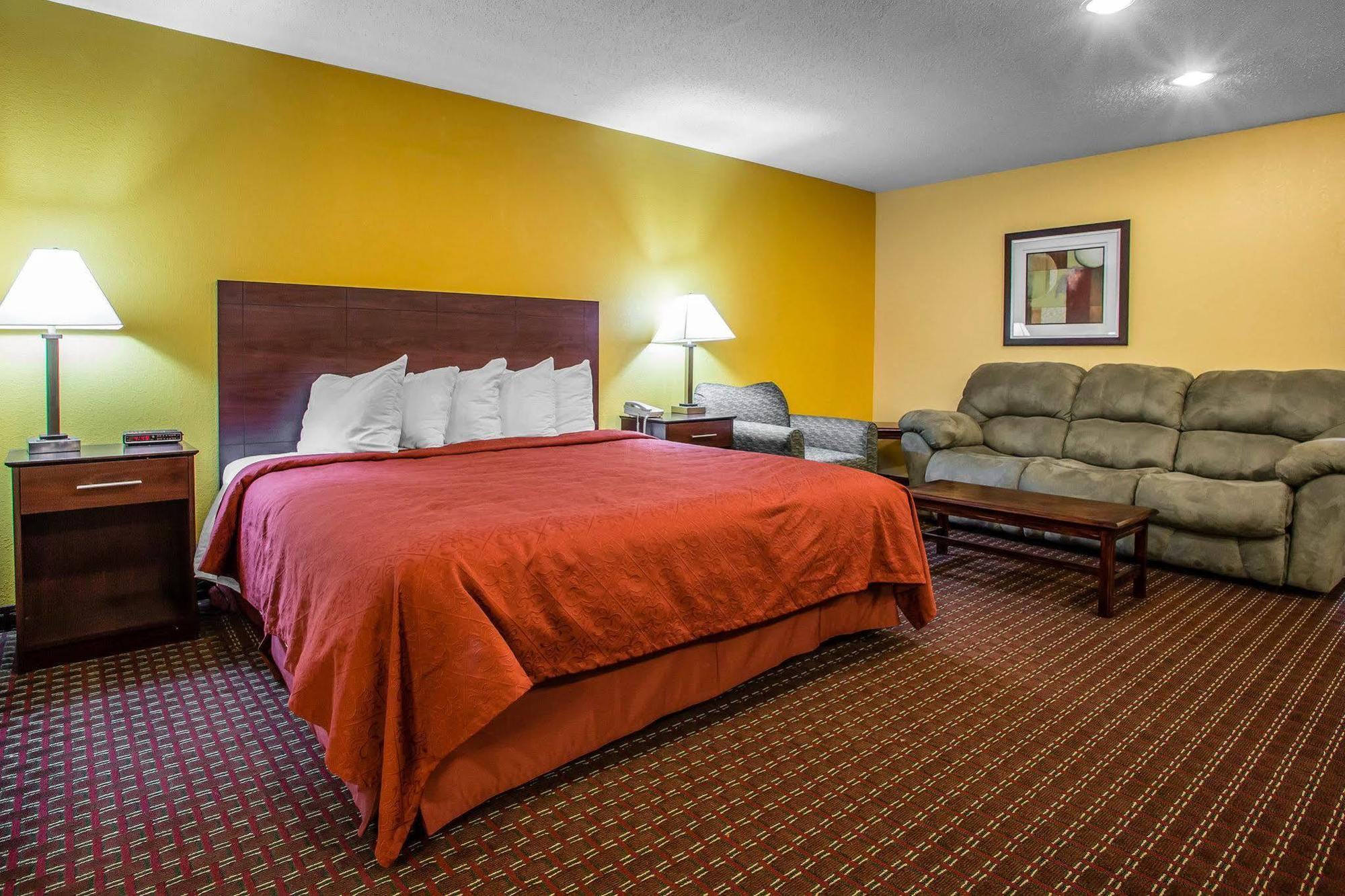 Quality Inn Central Wisconsin Airport Mosinee Экстерьер фото